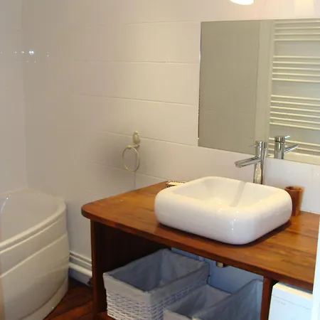 Holiday home Maison Les Marronniers Montagne (Gironde)